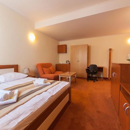 Buna Motel Kolo חדר תמונה