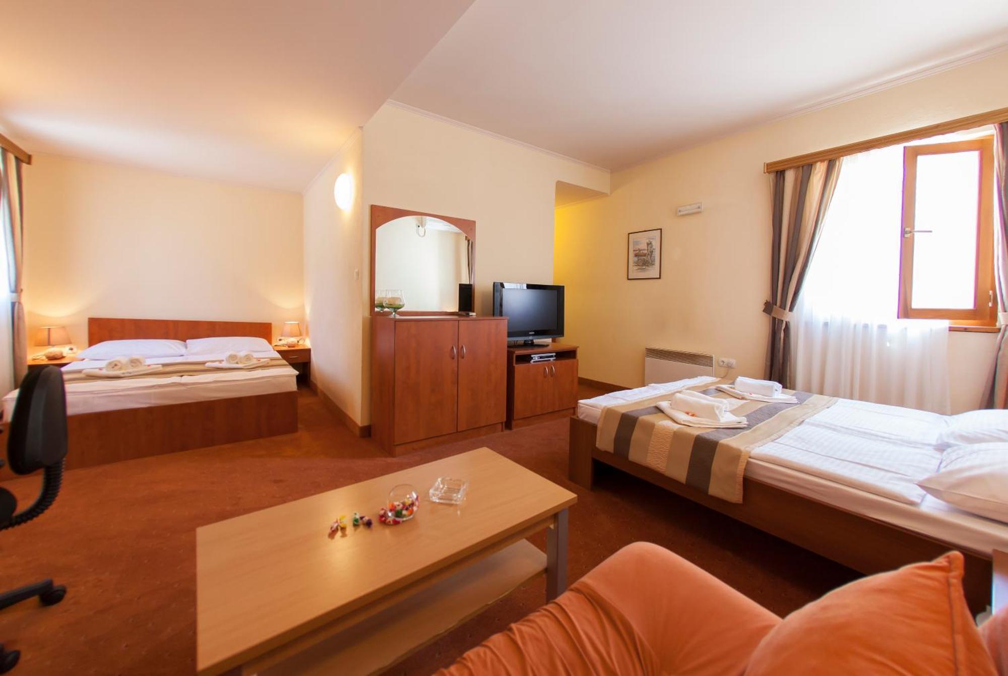 Buna Motel Kolo חדר תמונה