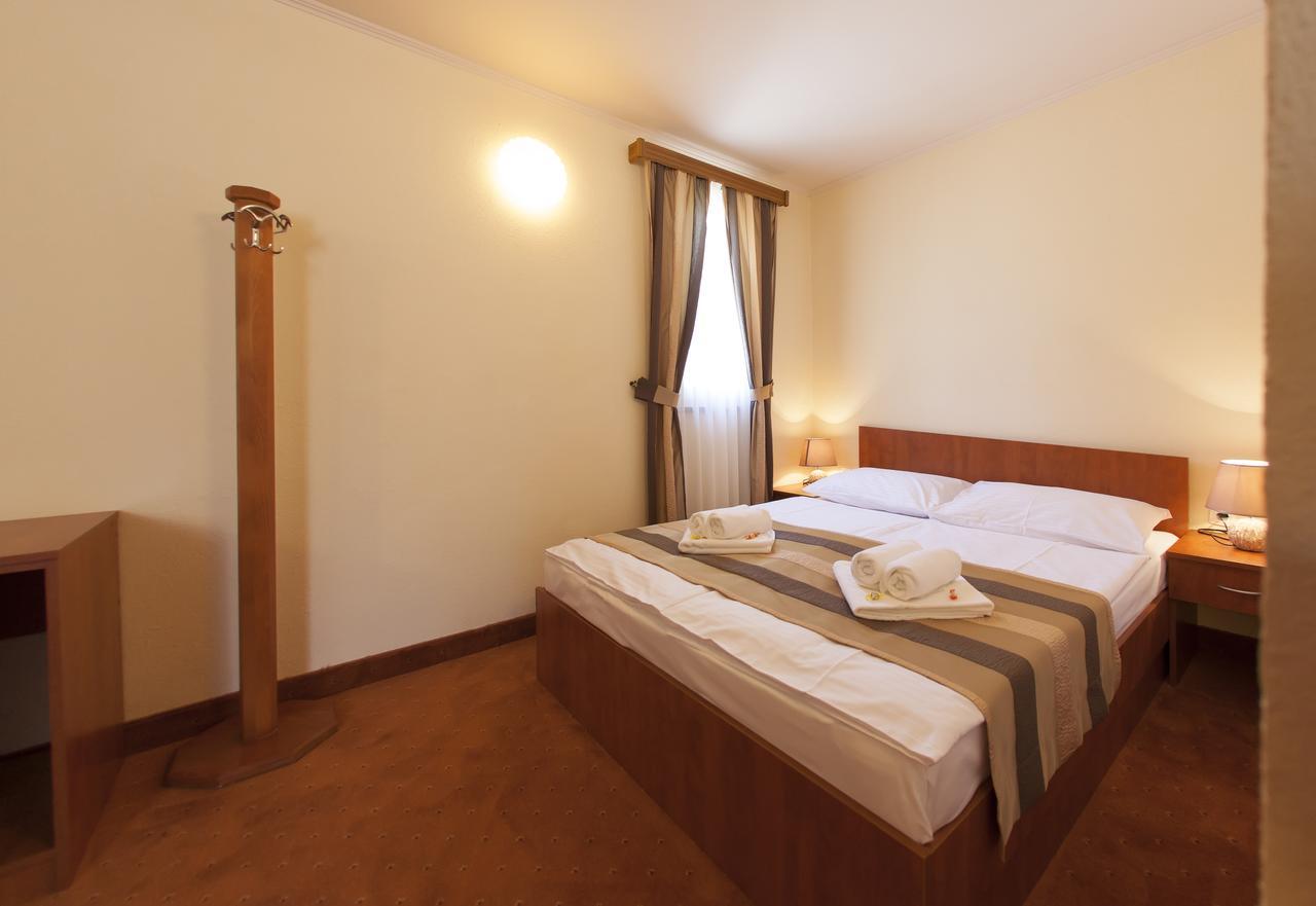 Buna Motel Kolo חדר תמונה